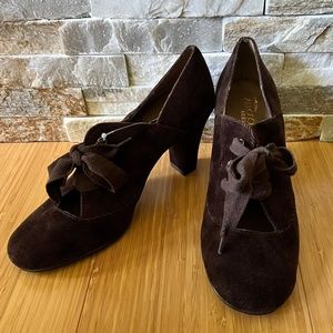 New Without Tags AEROSOLES HEELREST  Brown  Corduroy Mary Jane Lace Up Pumps,